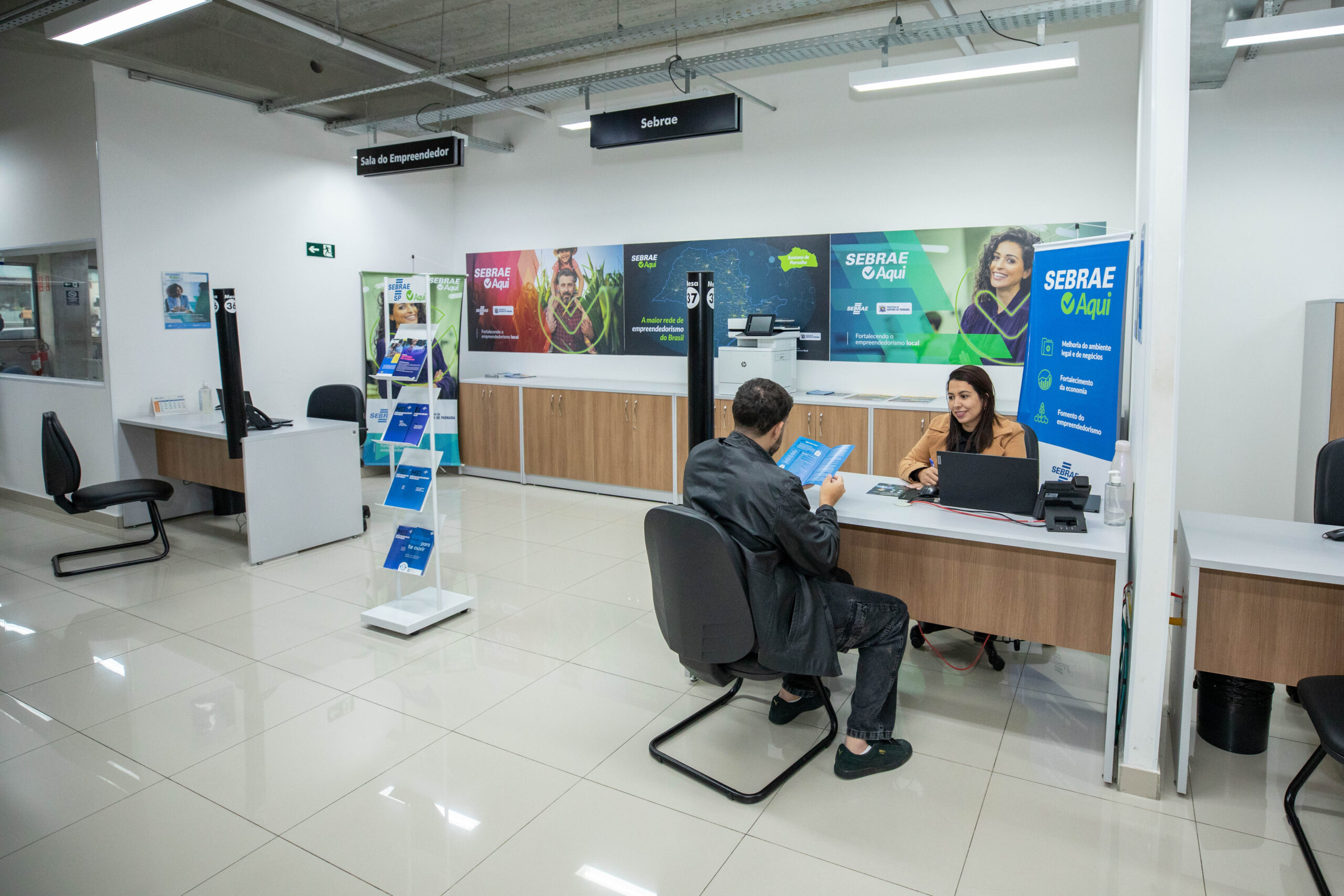 Empreendedores de Santana de Parnaíba têm atendimento gratuito no Poupatempo com Sebrae Aqui