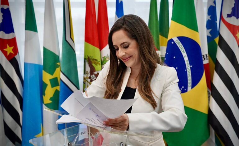 Camila Godoi toma posse como deputada estadual após decisão do TRE-SP