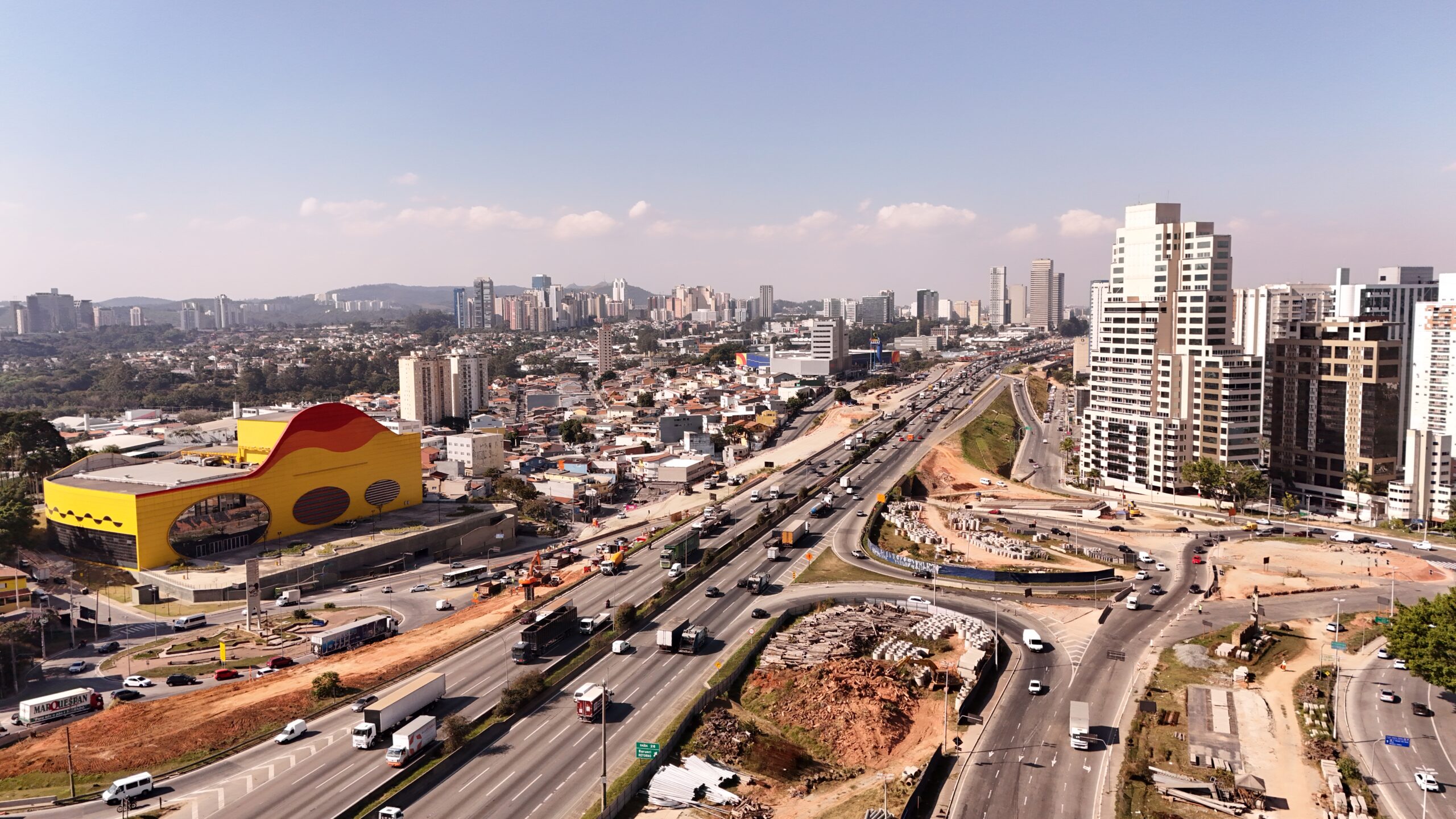 Nova intervenção viária altera trânsito na Av. Tancredo Neves a partir de 23 de julho  