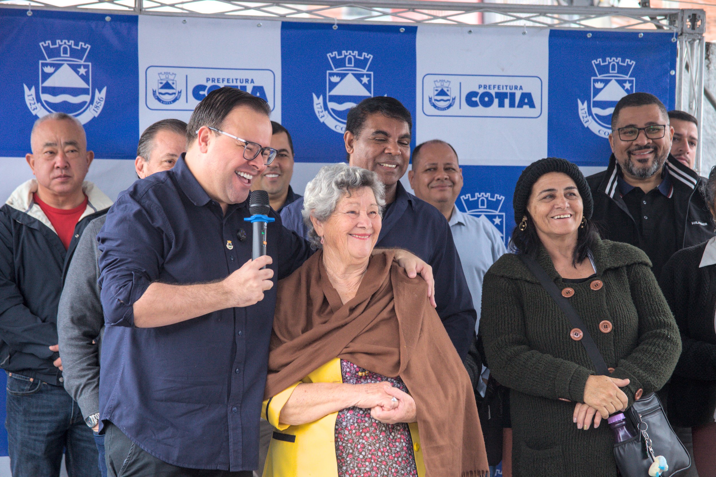 Cotia dá mais um passo rumo à implantação da cooperativa de costura