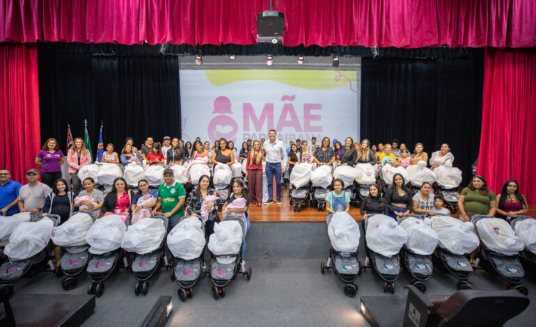 Prefeitura de Santana de Parnaíba contempla 180 mamães com nova entrega do kit de enxoval do programa Mãe Parnaibana