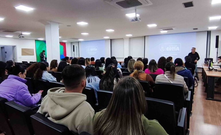 Cotia convoca professores aprovados em concurso e inova no processo de atribuição de aulas