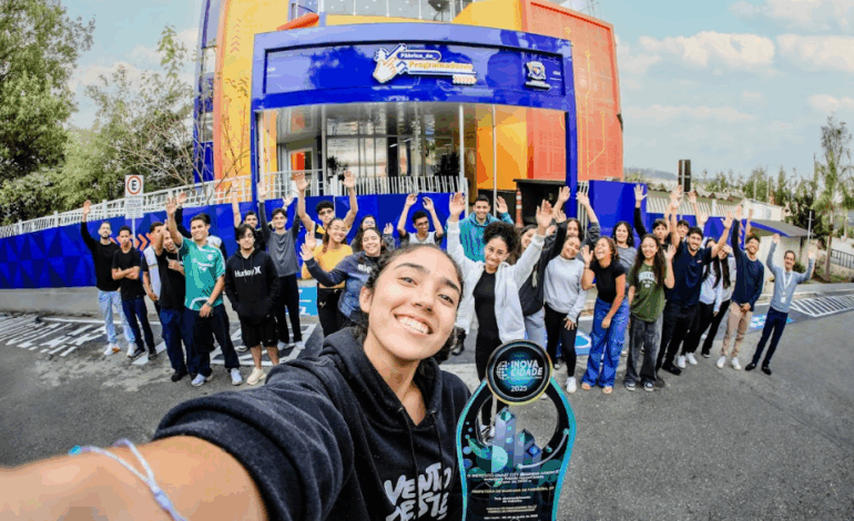 SANTANA DE PARNAÍBA É PIONEIRA NA FORMAÇÃO DE TALENTOS TECH COM A FÁBRICA DE PROGRAMADORES