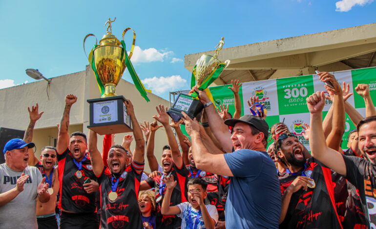 “NINGUÉM TÁ PURO” FATURA O TÍTULO DO CAMPEONATO DE FUTEBOL TERCEIRO CENTENÁRIO DE PIRAPORA DO BOM JESUS