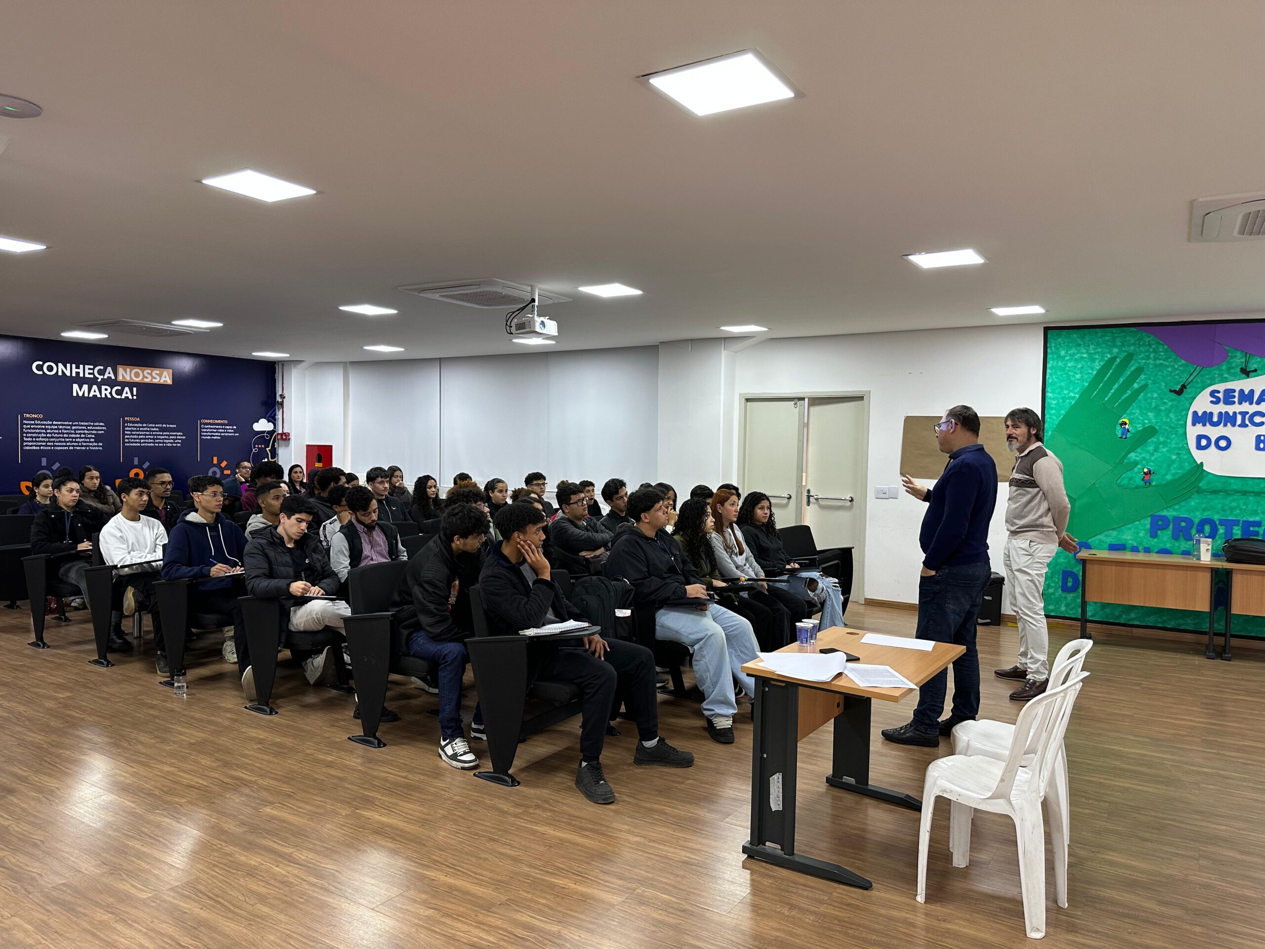 Estagiários da Prefeitura participam de palestra sobre empreendedorismo