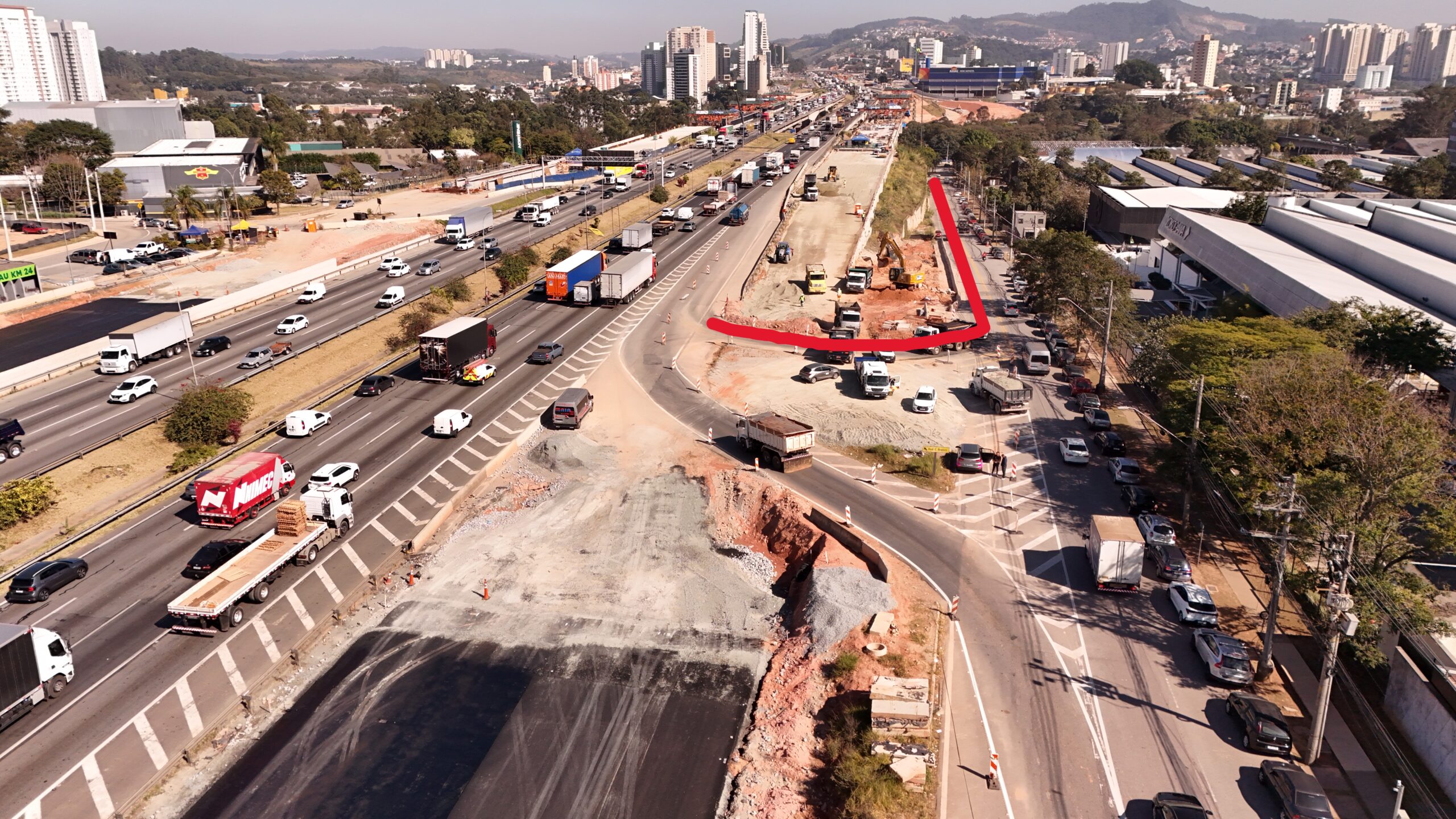 Semurb e CCR ViaOeste realizam bloqueio provisório na Alameda Xingu a partir desta terça (26) 