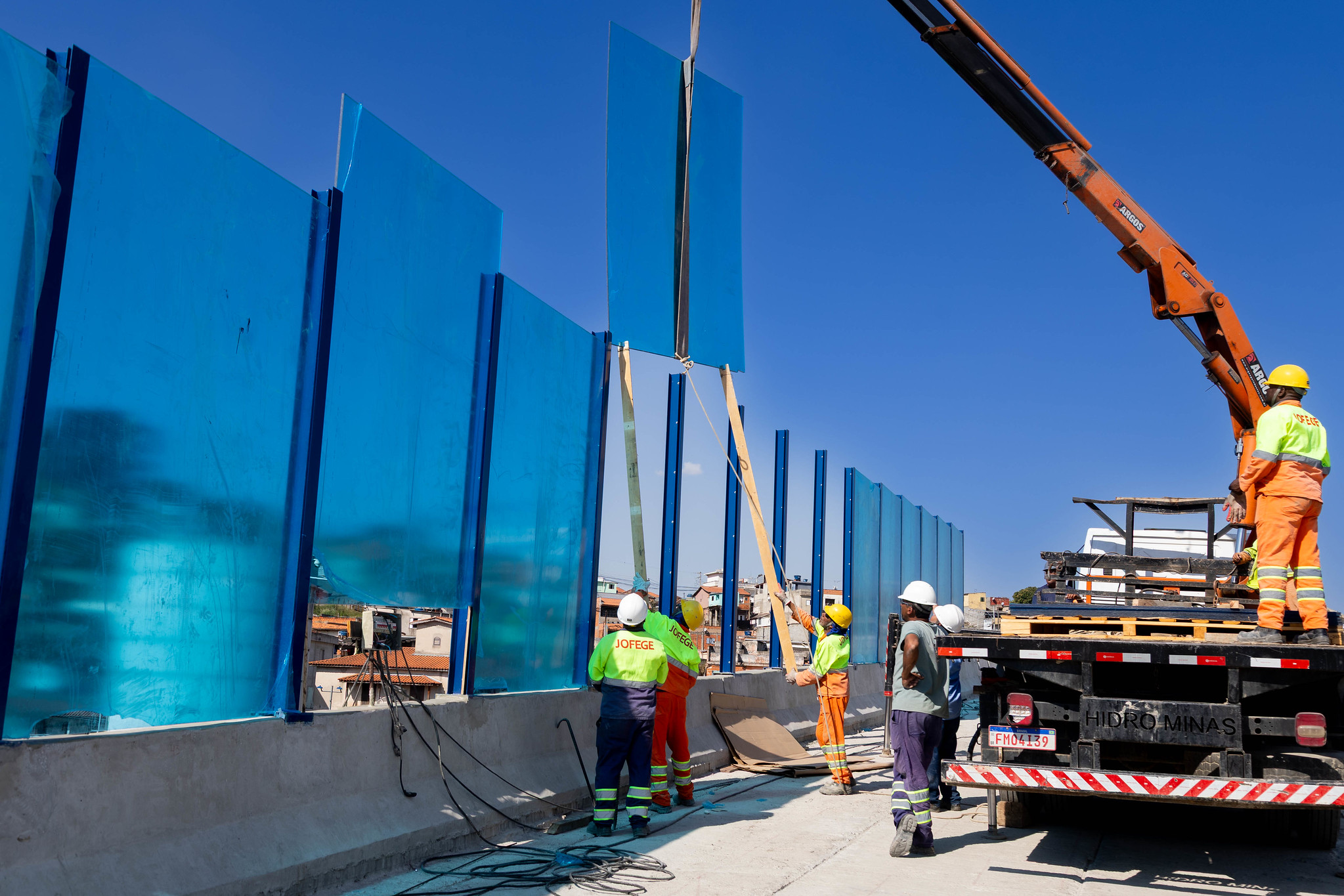 Novo Viaduto ganha barreira acústica para mais conforto de pacientes e profissionais do PS Central