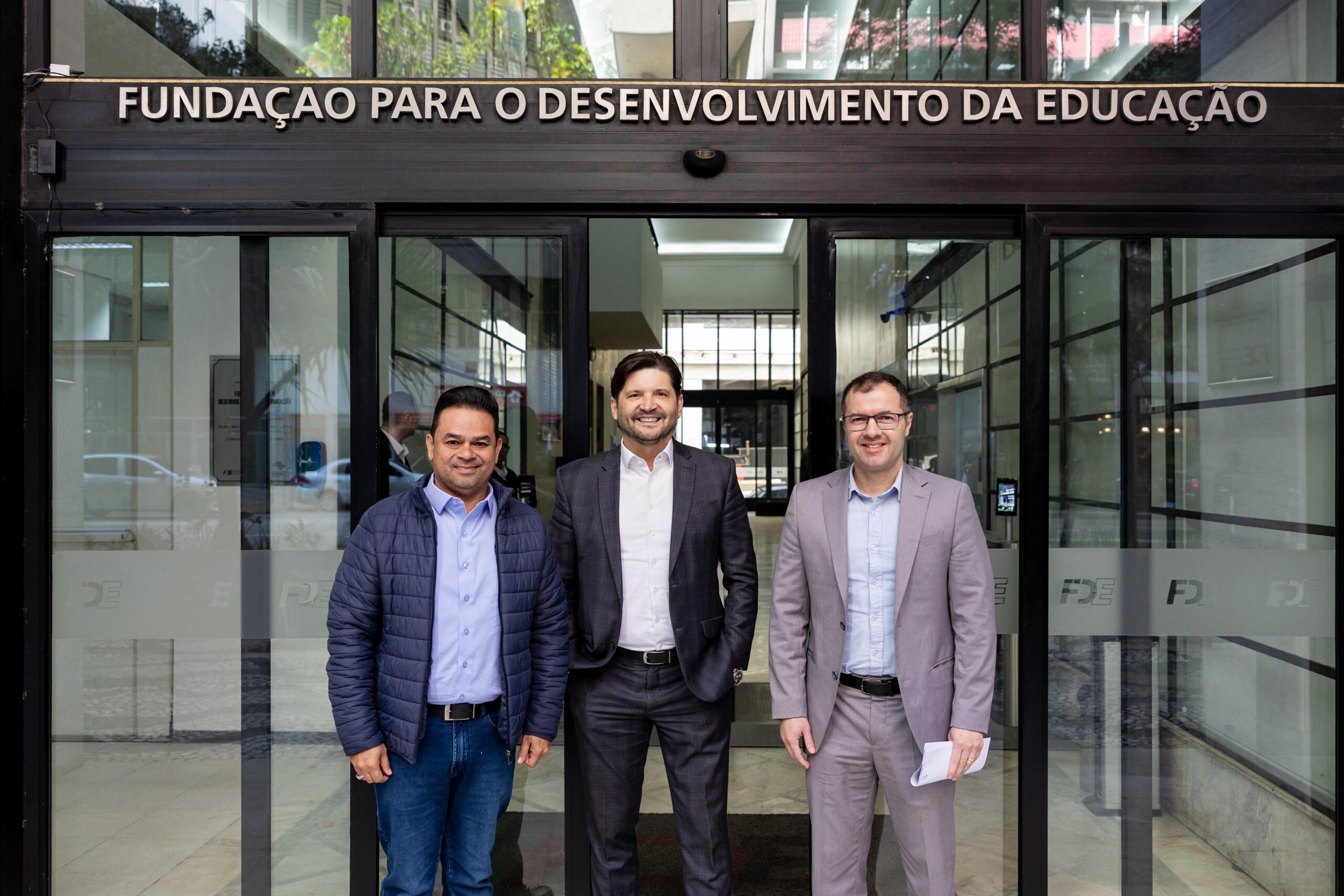 Prefeito Teco conquista Escola Estadual no Jardim Vitápolis