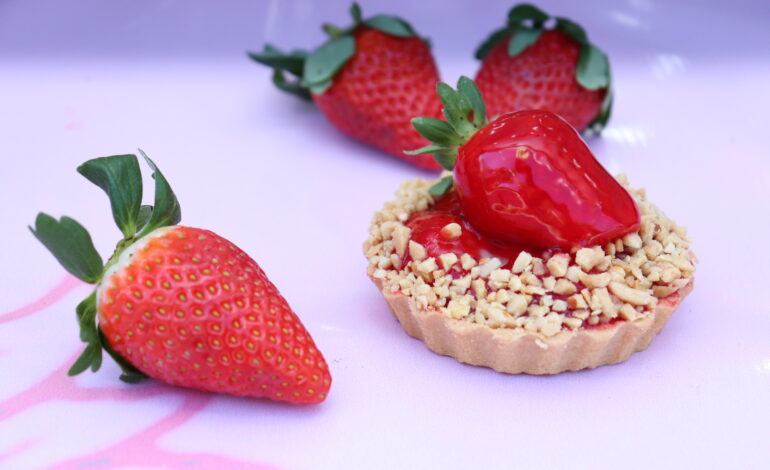 Festival do Morango agita Cajamar de 22 a 24 de Agosto no Estádio Municipal Antônio Fachina