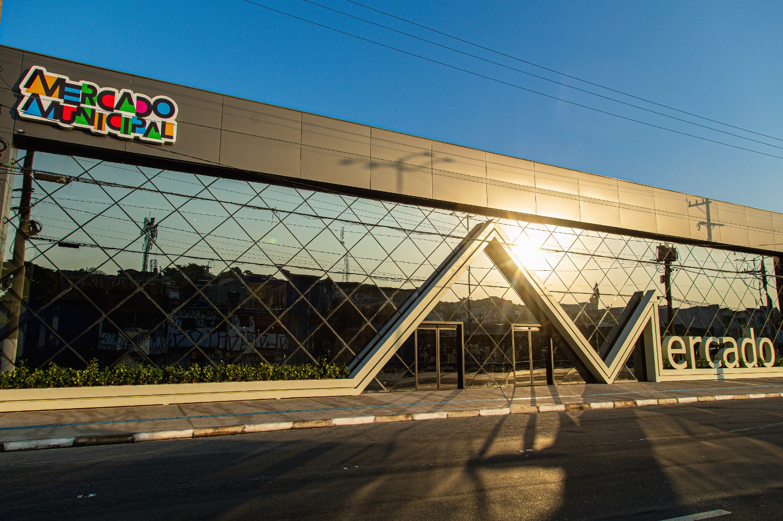 Mercadão Municipal de Itapevi abre as portas com sucesso de público