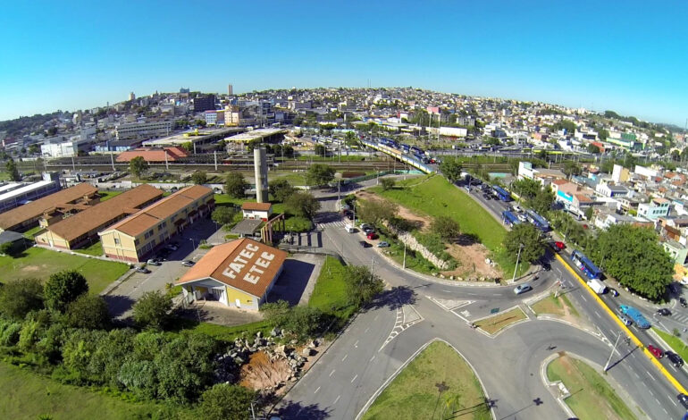 Etec de Carapicuíba abre inscrições para o vestibulinho do 1º semestre de 2026