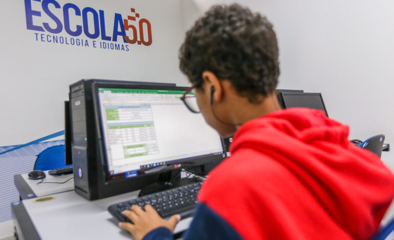 Escola 5.0 de Itapevi abre inscrições para cursos de idiomas e desenvolvimento pessoal
