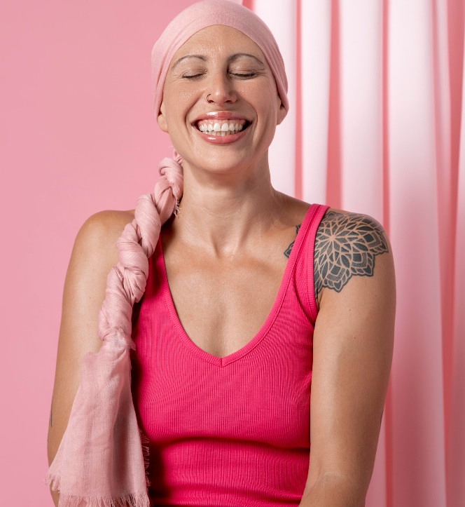 Outubro Rosa: Cotia lança ação de arrecadação de lenços para mulheres em tratamento contra o câncer