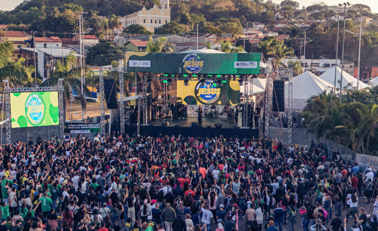 Santana de Parnaíba celebra primeira marcha para Jesus com multidão de fiéis