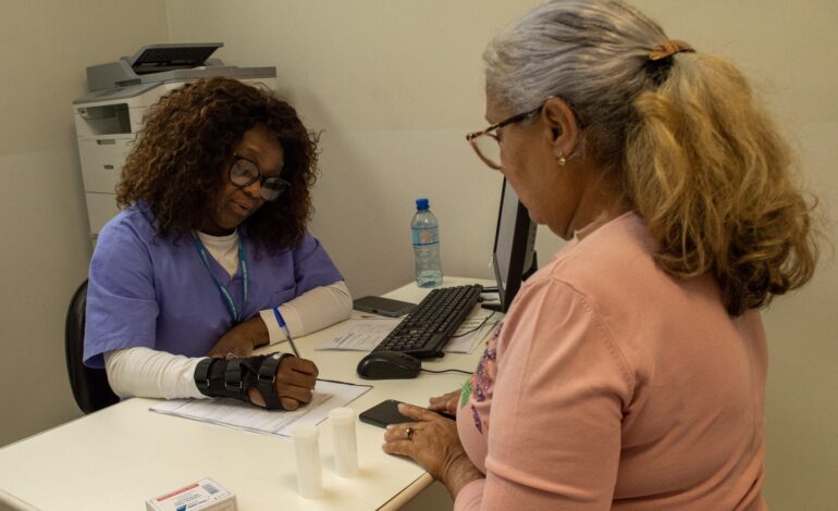 Prefeitura de Carapicuíba realiza edição especial do programa Saúde + Perto de Você com foco no Outubro Rosa