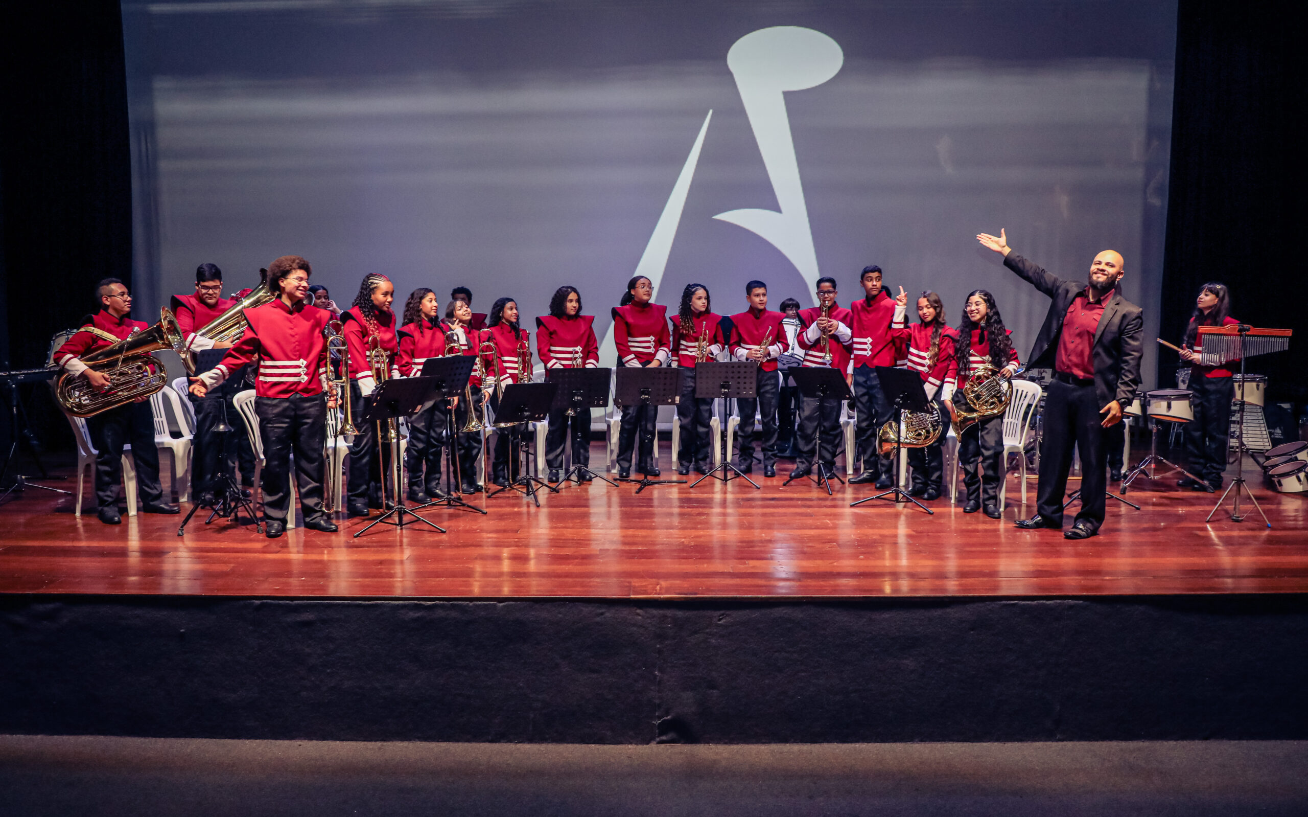 3º Concerto Anual do Programa Música nas Escolas emociona o público em Santana de Parnaíba
