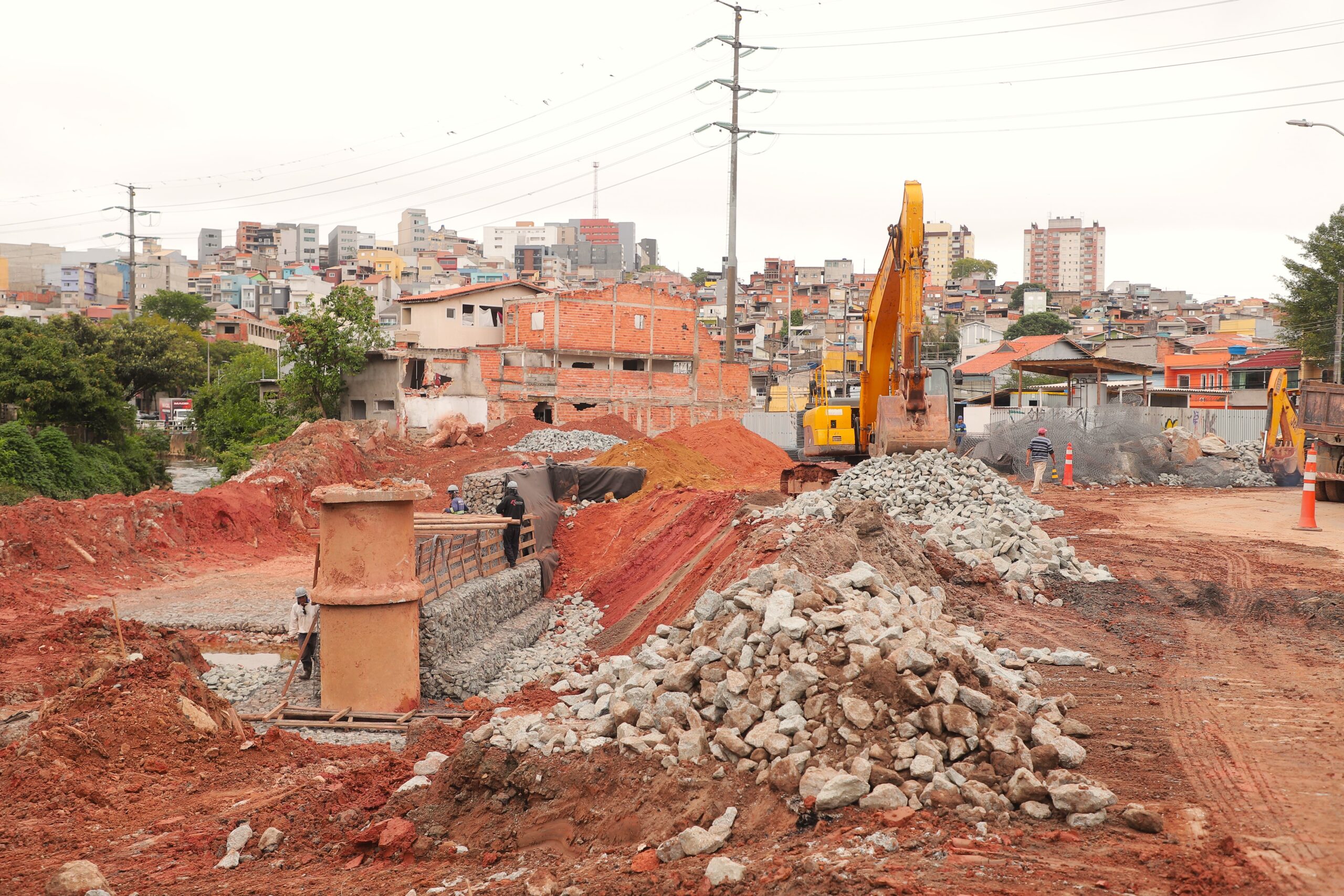 Demolição da ponte sobre o Rio Cotia será iniciada na próxima semana 
