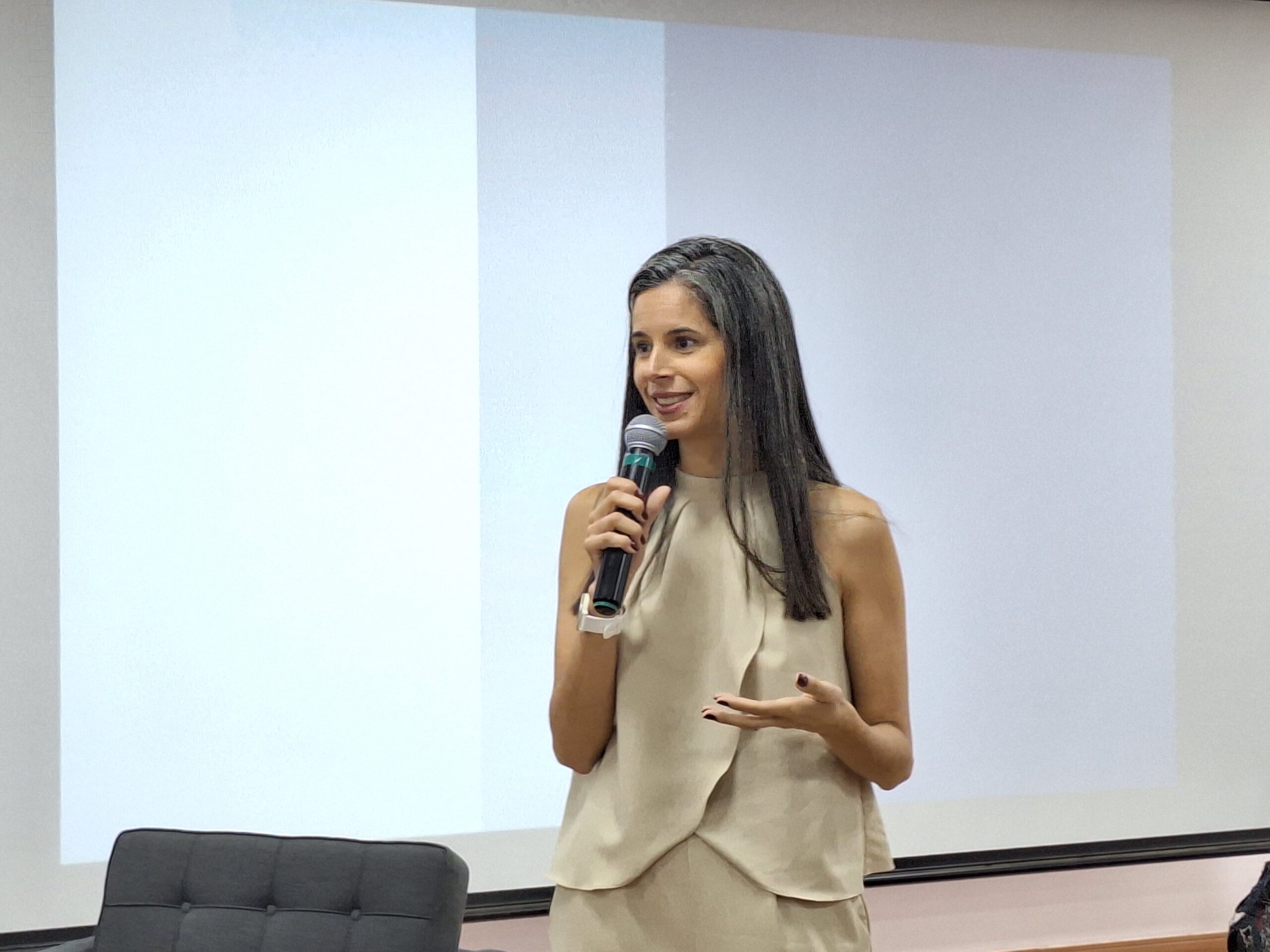 “Cotia entra no mapa da primeira infância”, confirma Mariana Luz, executiva do Fórum Econômico Global