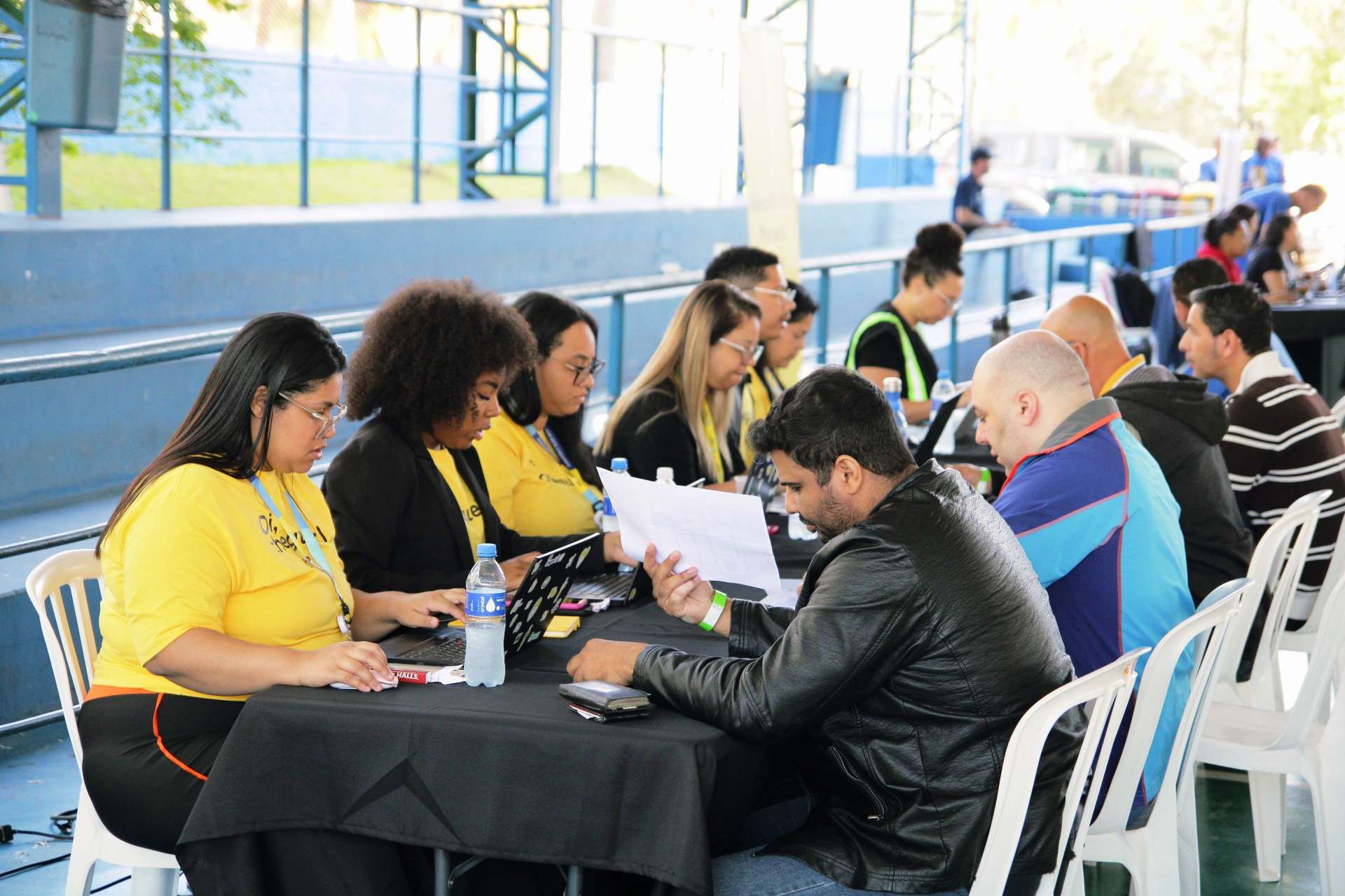 Mais de 1.100 pessoas passaram pelo Mutirão do Emprego no último sábado, 1º