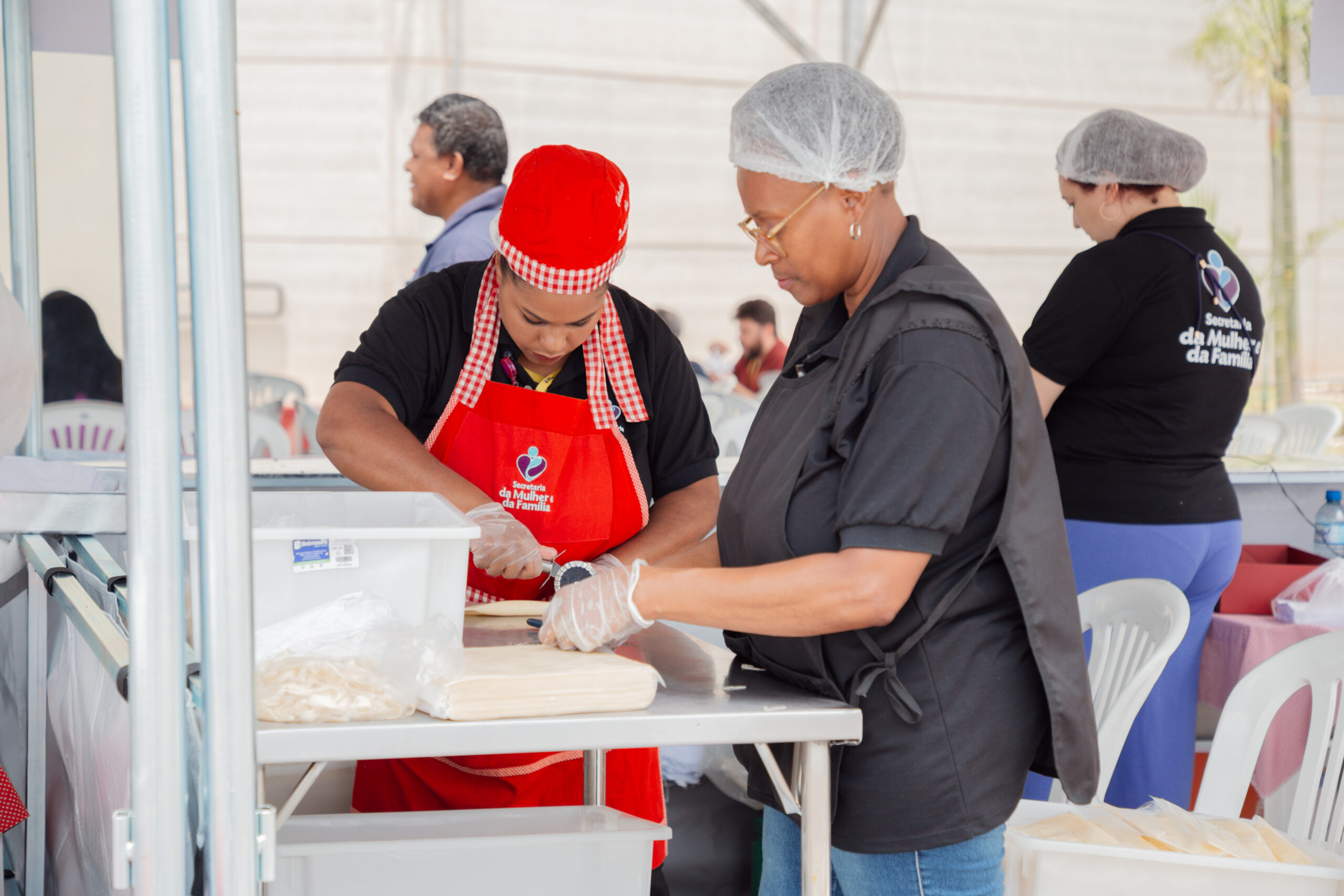 Pastel solidário leva sabor e esperança às famílias de Santana de Parnaíba