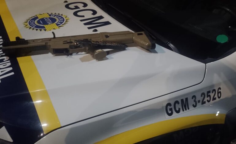 Guarda Civil prende dois após roubo em posto de combustível em Caucaia do Alto