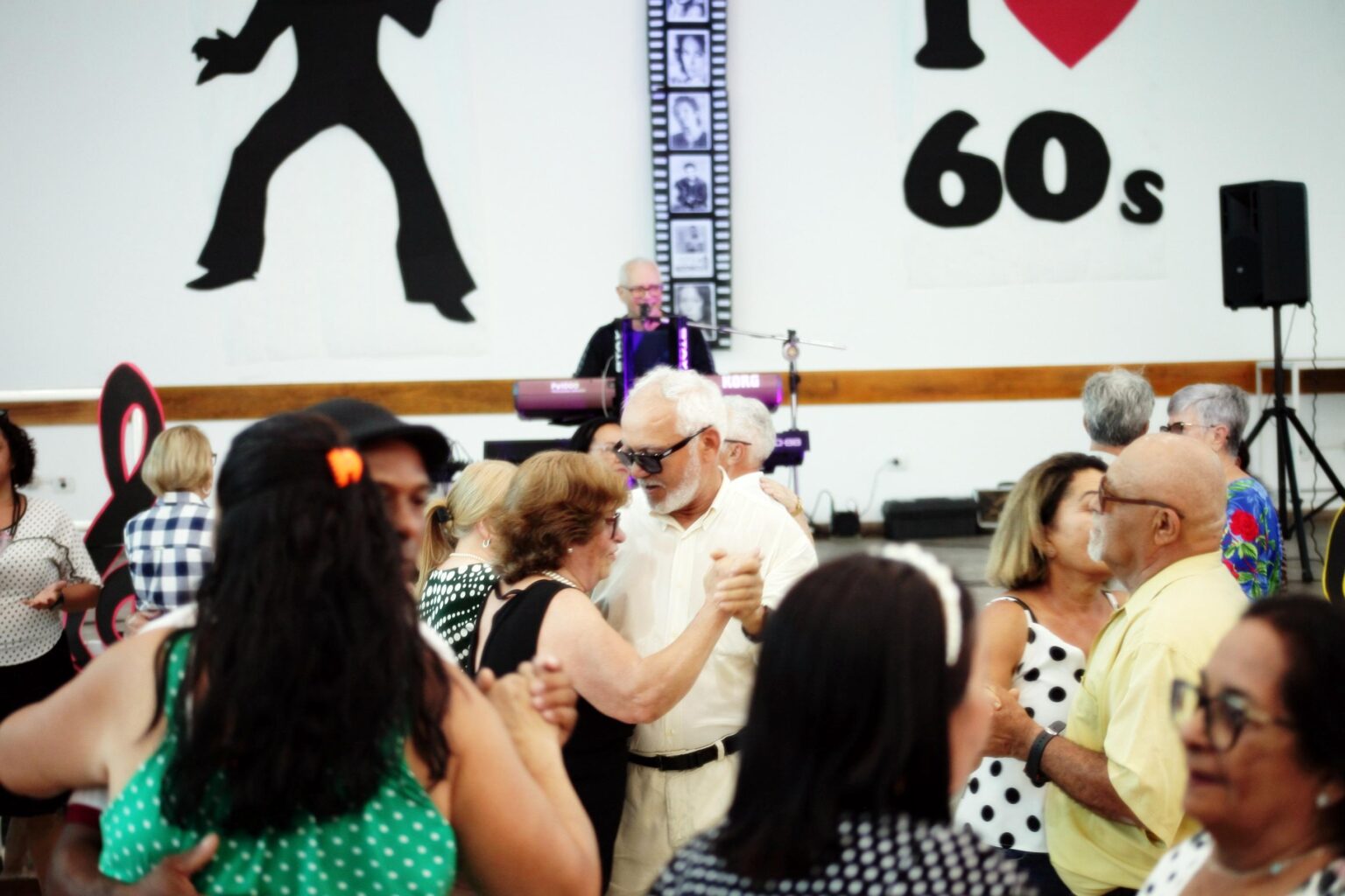 Sábado (15) é dia do tradicional Baile da Pessoa Idosa