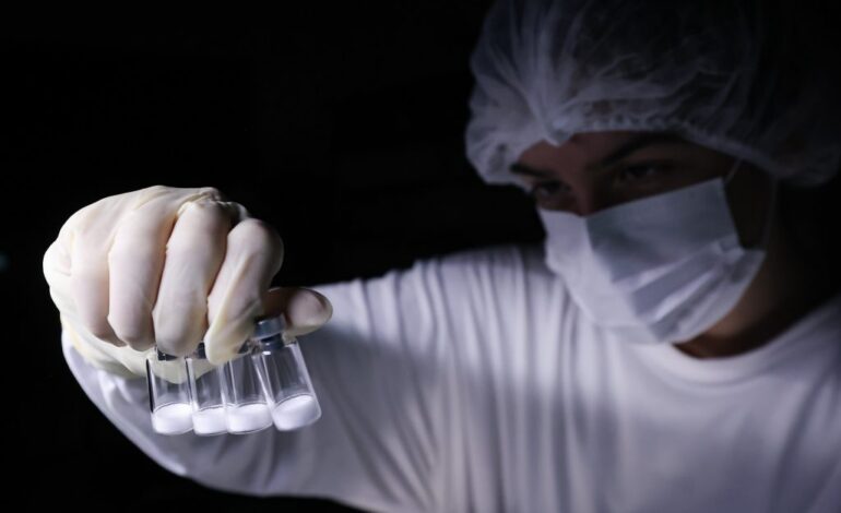 Vacina da dengue do Instituto Butantan, primeira do mundo em dose única, é aprovada pela Anvisa