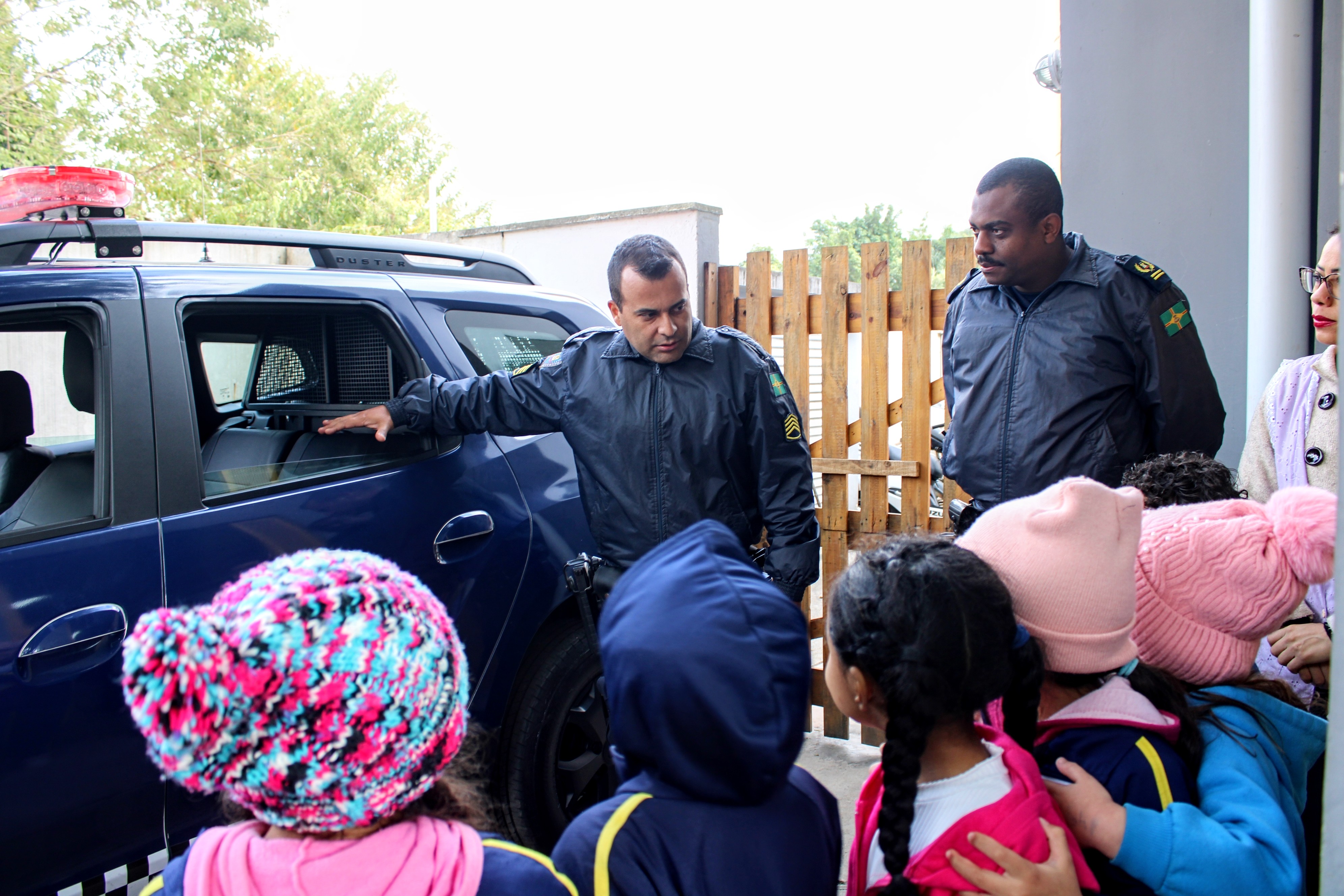 Prefeitura de Carapicuíba realiza palestras educativas com a GCM nas escolas municipais