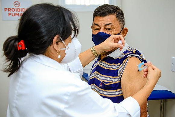 Santana de Parnaíba intensifica ações para fortalecer a vacinação