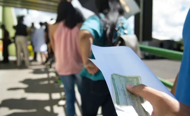 Justiça Eleitoral e Prefeitura realizam ação de cidadania no bairro Samambaia