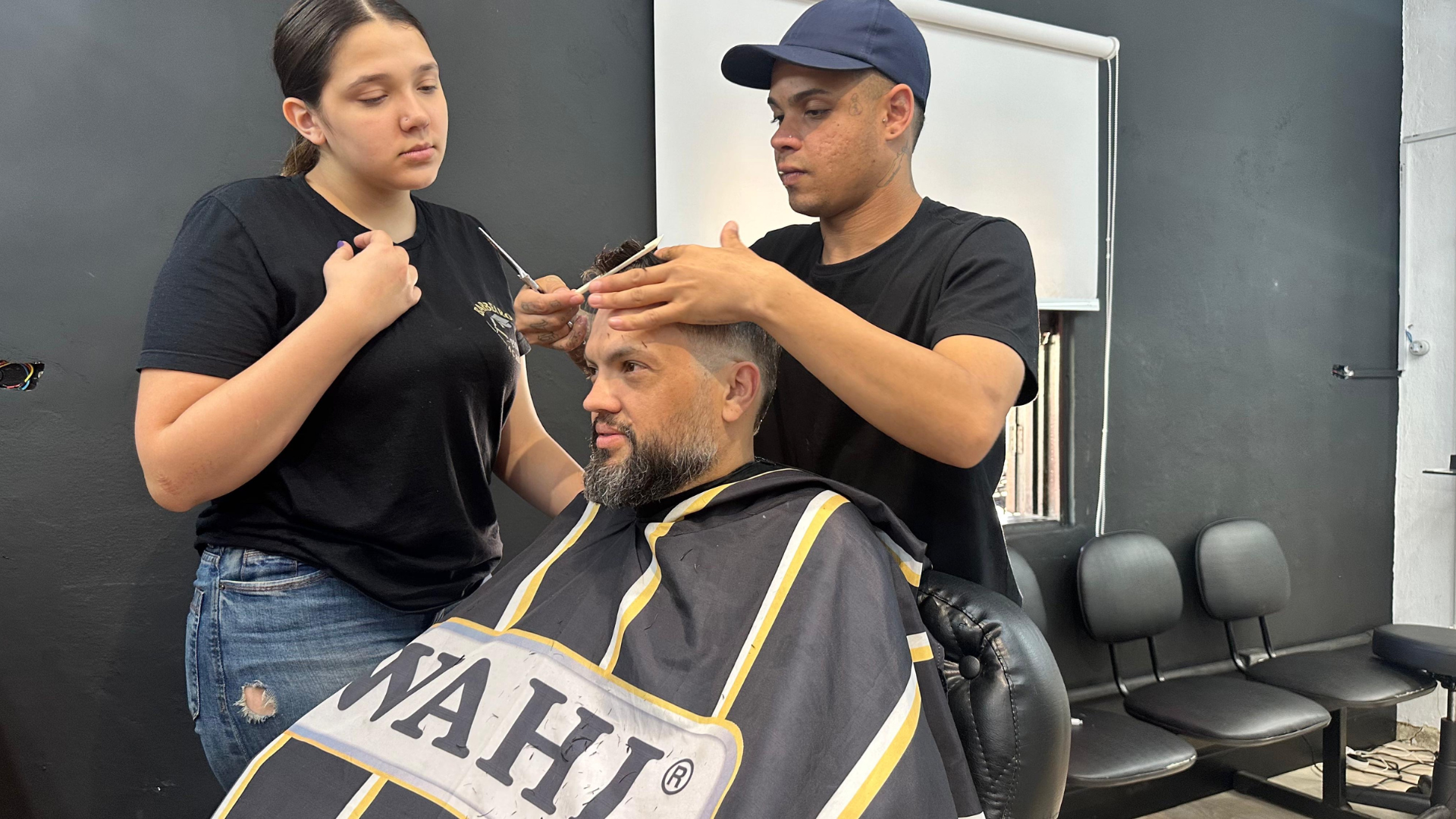 Crescimento do setor de beleza em SP impulsiona profissionais qualificados — inscrições abertas na escola EBV