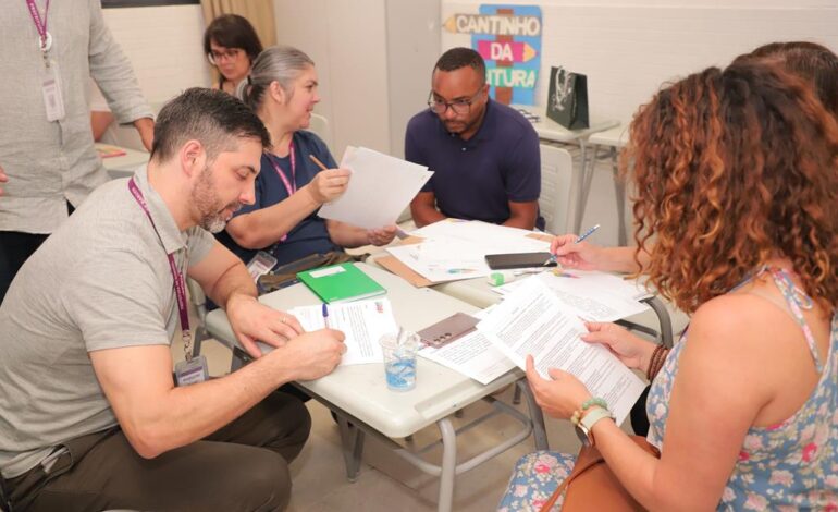 Formação com diretores prepara escolas para a volta às aulas em 2026