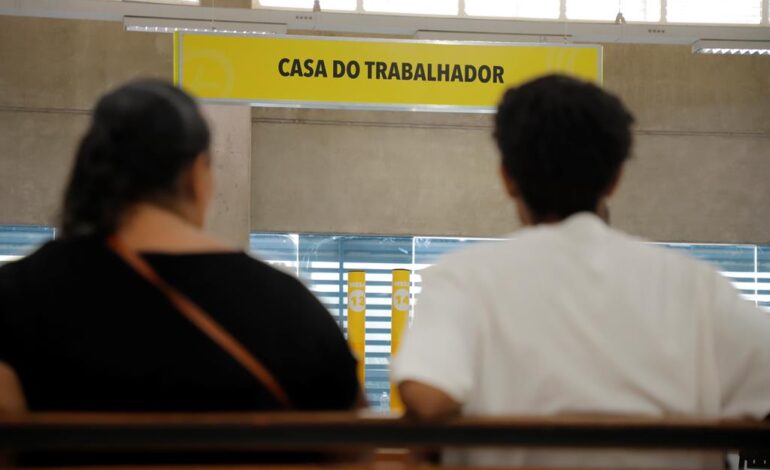 Barueri abre novas vagas de trabalho semanalmente e facilita acesso pelo celular