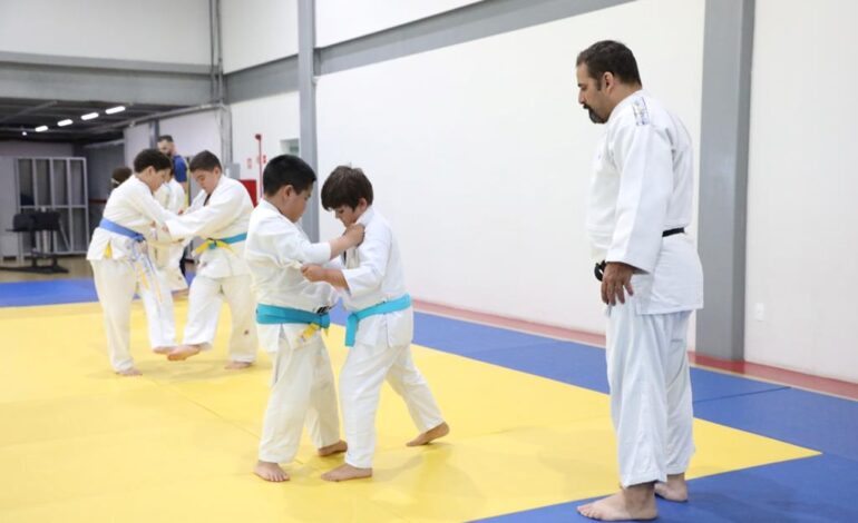 Aulas das Escolas de Esportes de Barueri retornam em todos os polos da cidade