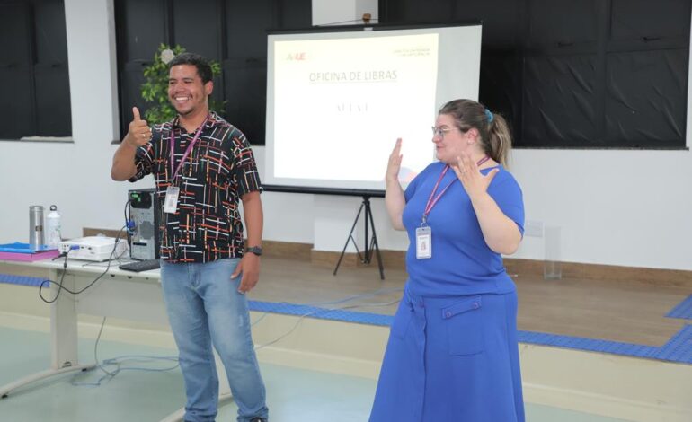 Aprendizado em Libras aproxima profissionais de saúde de pacientes surdos em Barueri