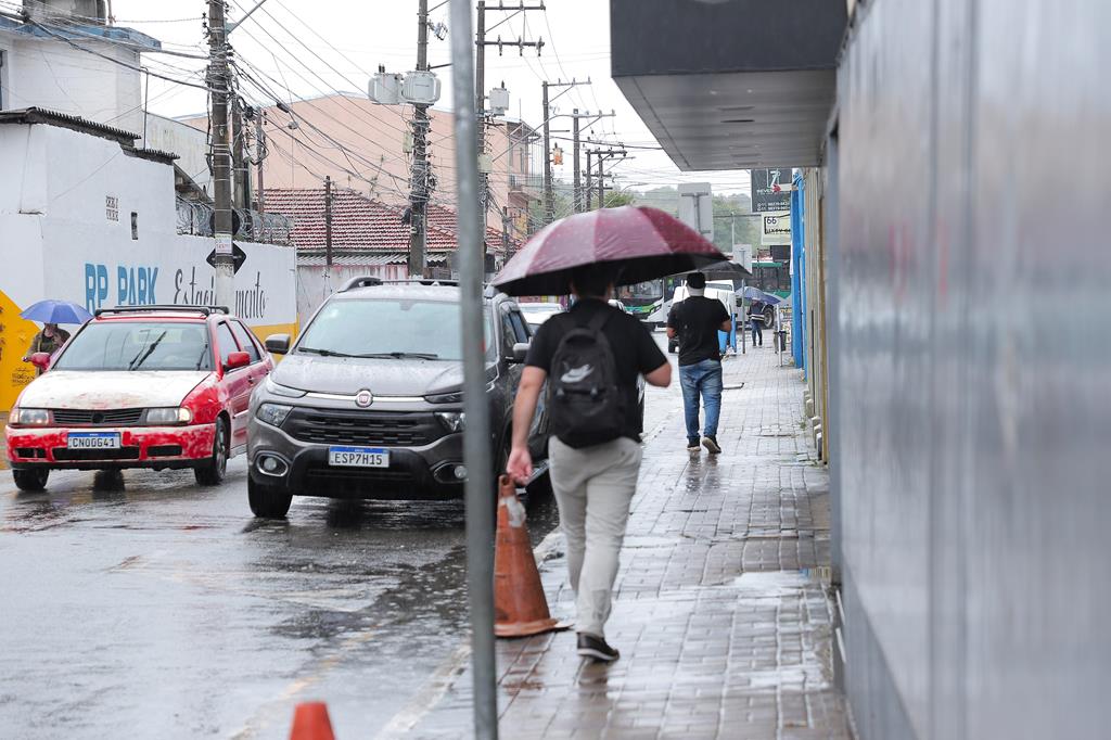 Chuvas acendem alerta para leptospirose: prevenção é essencial para evitar casos graves