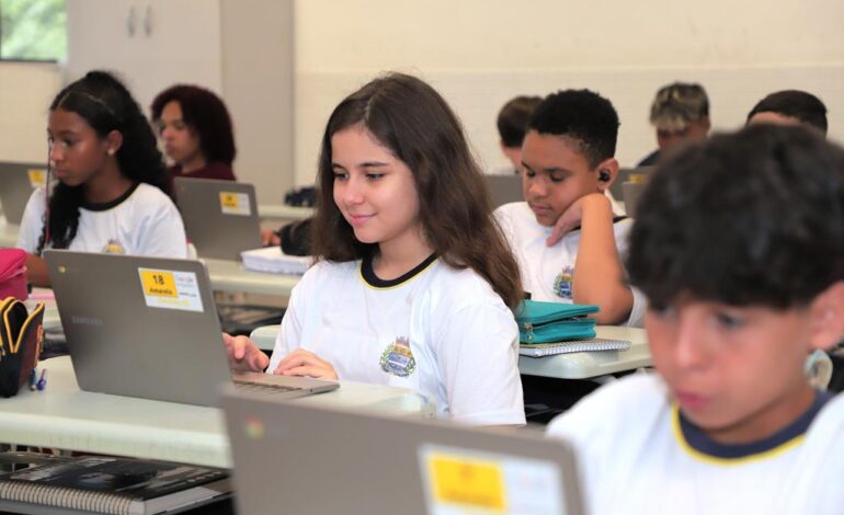 Barueri recebe prêmio do MEC por alfabetização pela segunda vez consecutiva