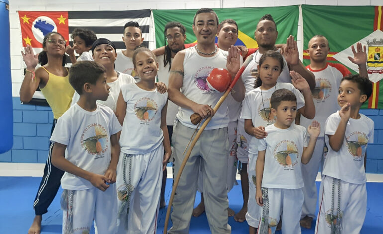Prefeitura de Carapicuíba oferece aulas gratuitas de capoeira em quatro polos