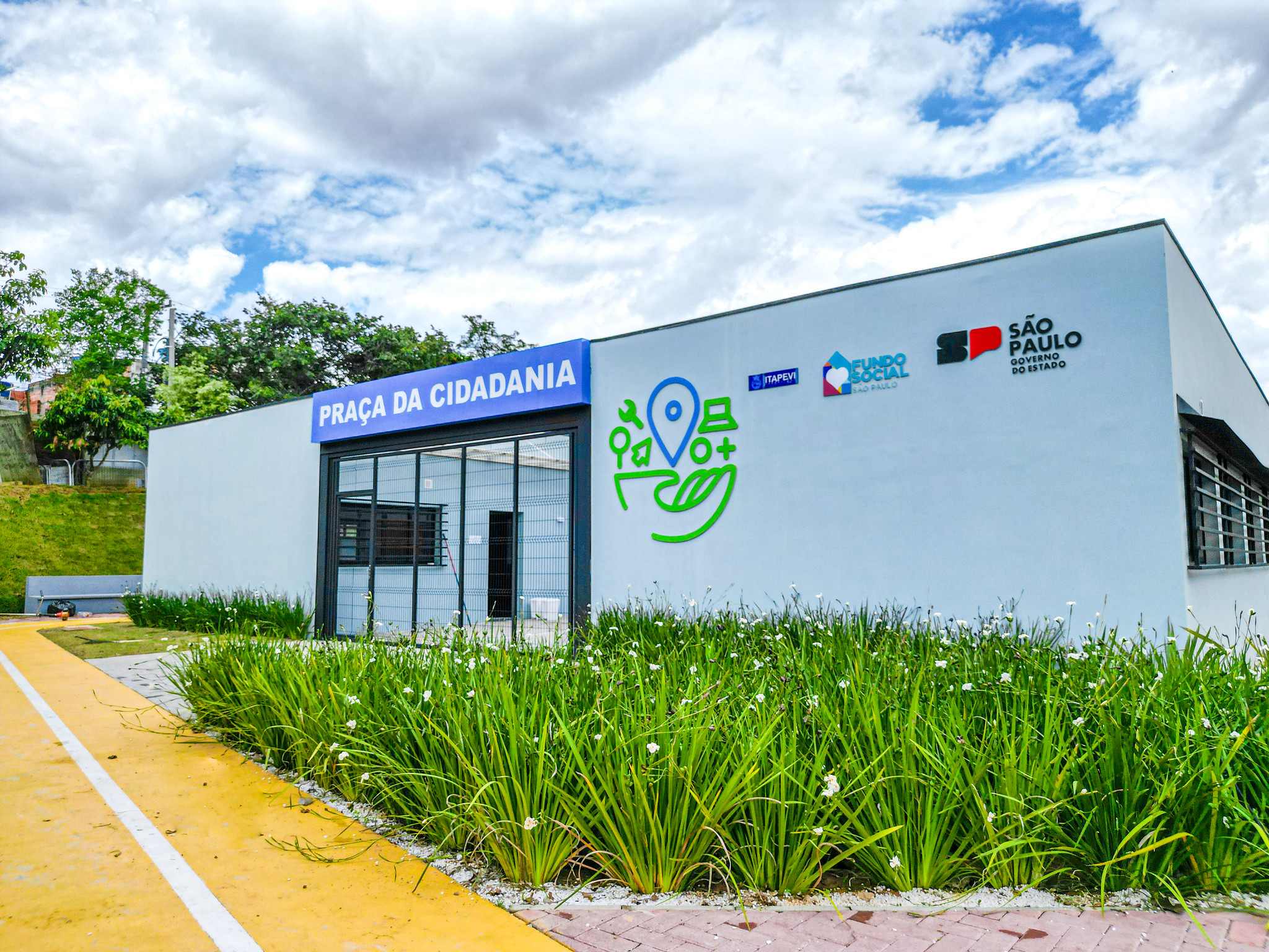 Praça da Cidadania de Itapevi passa a oferecer serviços do Poupatempo por meio de totens de autoatendimento 