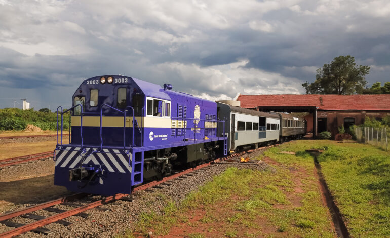 Moradores de Itapevi têm 50% de desconto no Trem da República neste fim de semana