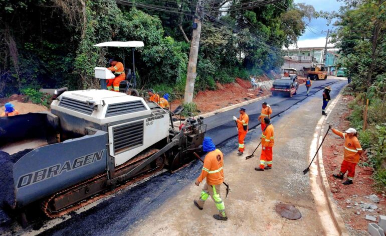 Ruas do Jardim Pastoreio, em Caucaia do Alto, recebem obras de asfalto e infraestrutura