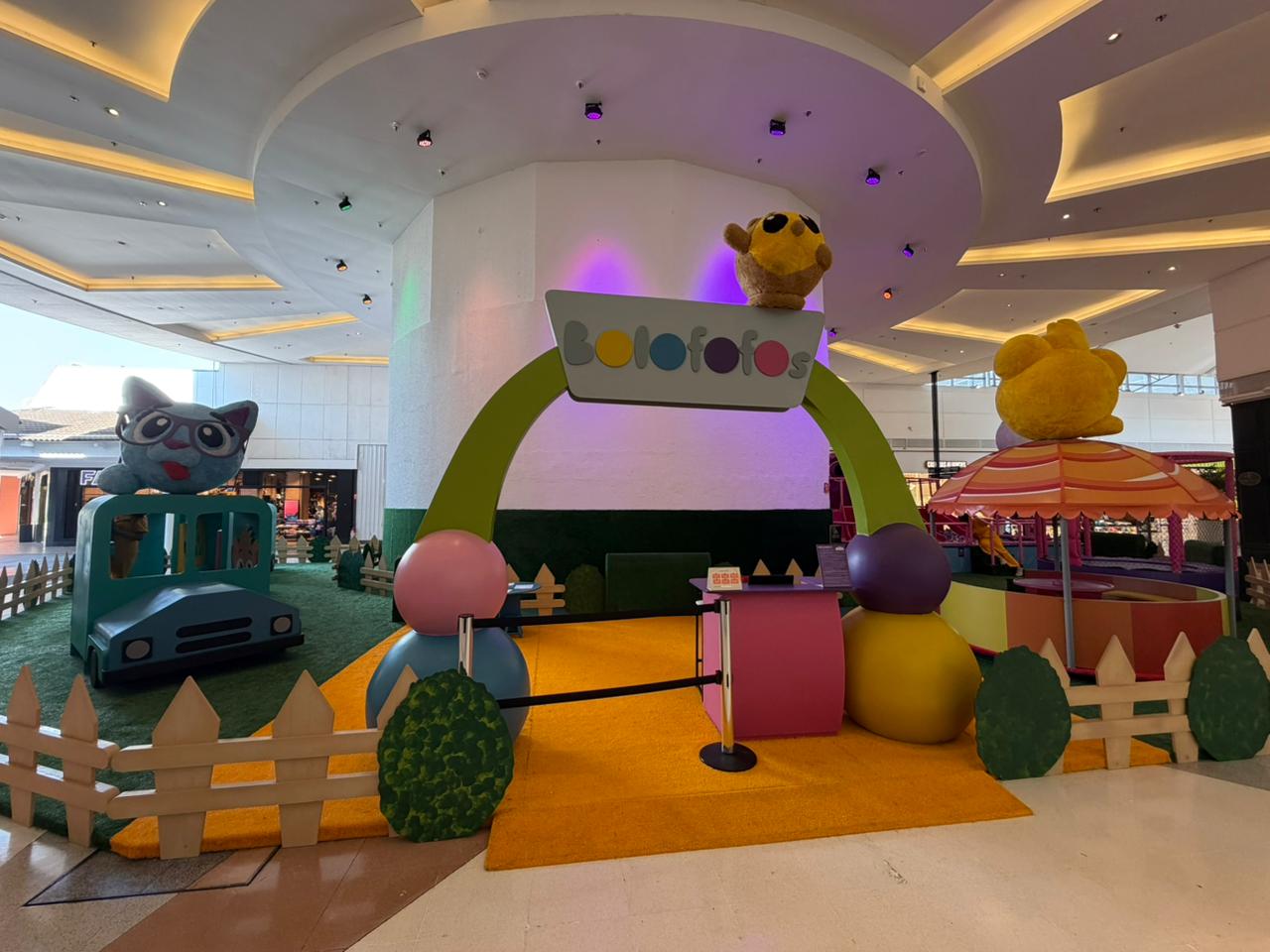 Parque Bolofofos leva cor e diversão ao Shopping Tamboré