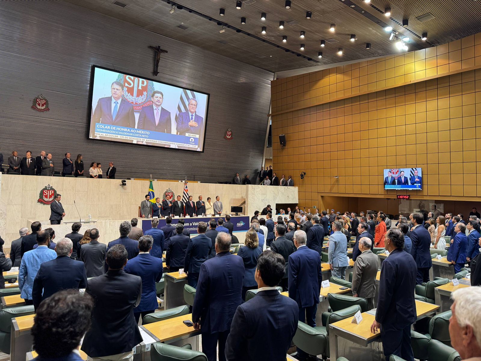 Alesp realiza Sessão Solene e concede Colar de Honra ao Mérito Legislativo a Valdemar Costa Neto