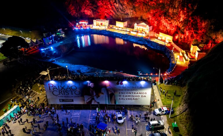 Paixão de Cristo de Itapevi emociona mais de 36 mil pessoas