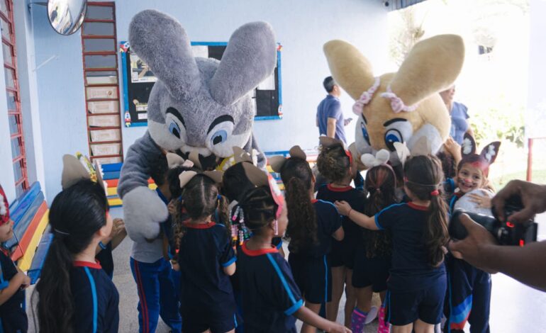 Prefeitura de Cajamar realiza entrega de ovos de Páscoa para quase 20 mil alunos da rede municipal