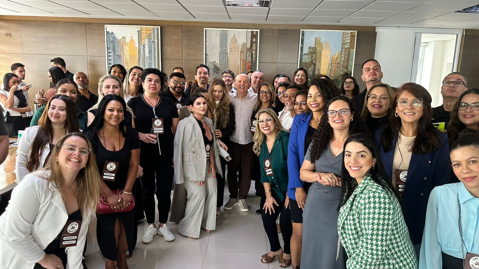 CAFÉ COM O PREFEITO REÚNE COMERCIANTES E PROFISSIONAIS DA BELEZA EM BARUERI NESTA SEGUNDA-FEIRA