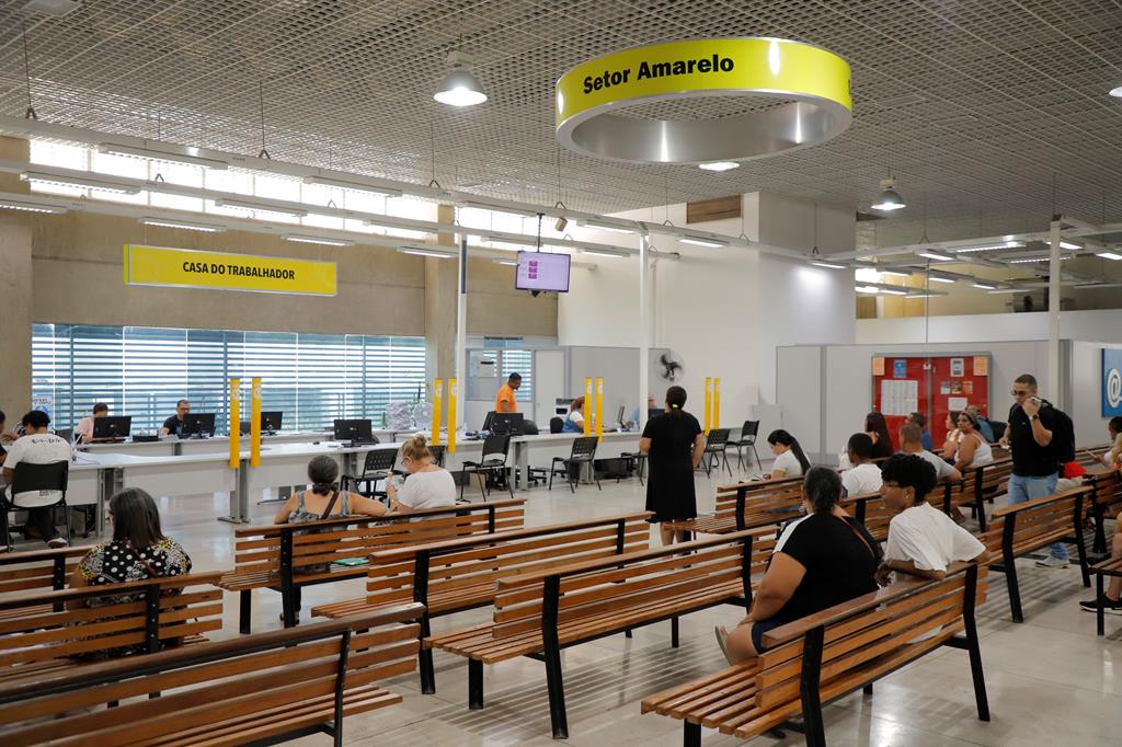Barueri abre 16 novas vagas de emprego a partir do dia 19