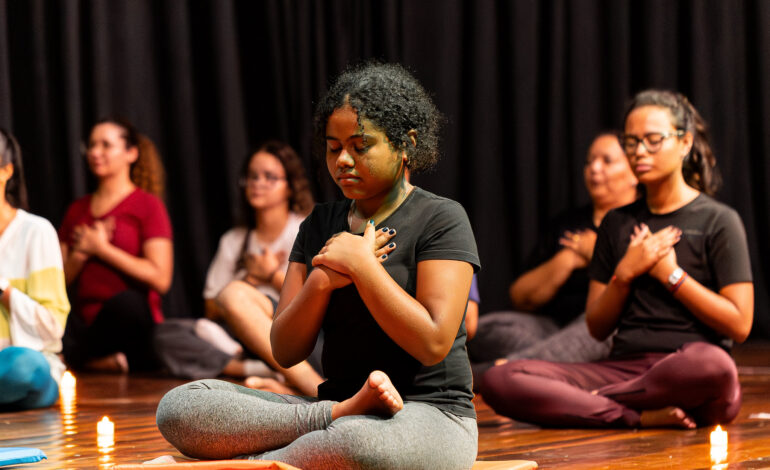 Prefeitura oferece aulas gratuitas de yoga para mulheres