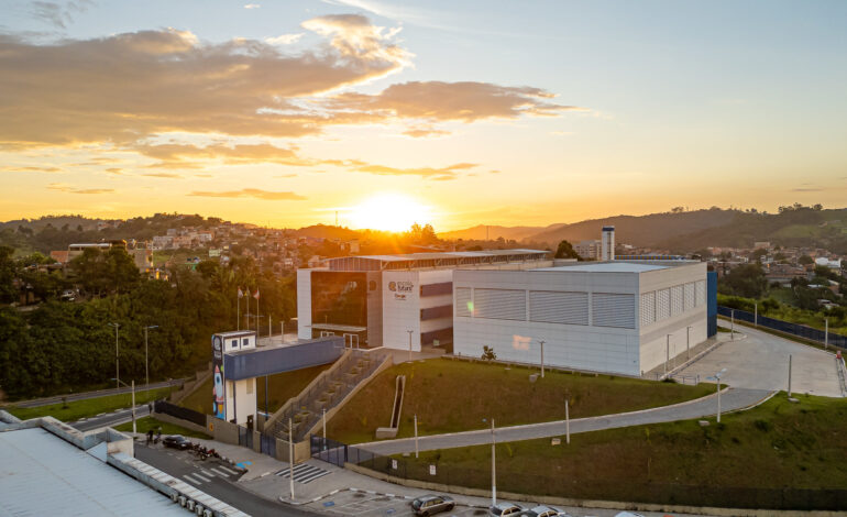 Itapevi lança pedra fundamental da 10ª Escola do Futuro e cria cápsula do tempo para marcar transformação da educação até 2040