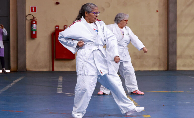 Itapevi promove ação Junho Violeta com alunos da Etec